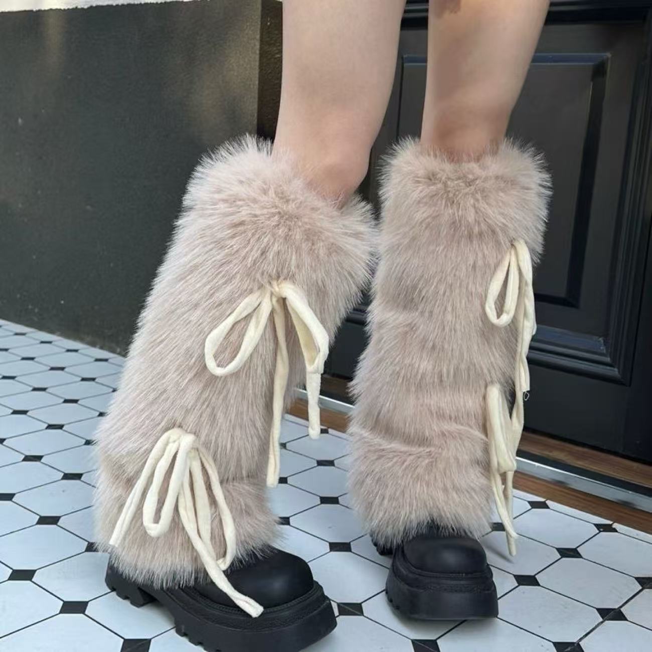 Ocieplacze na nogi z imitacji  – Boot Sock Slouchy recenzja i cena